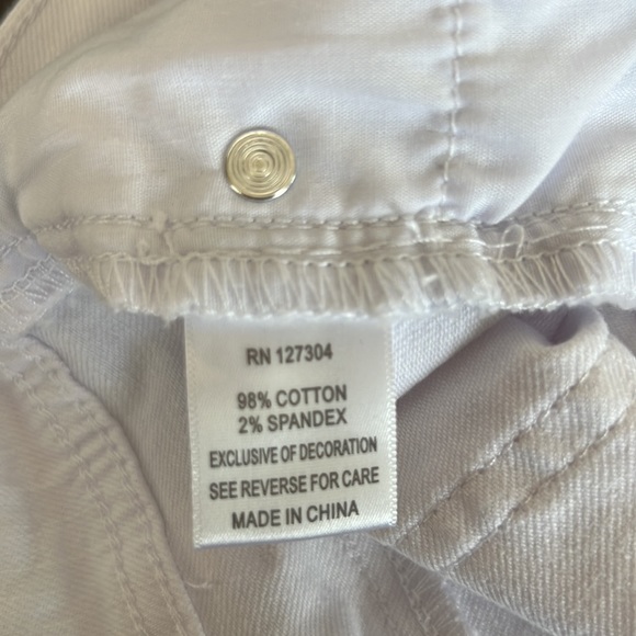 John Mark Floral Eyelet Embroidered Fringe Hem Straight Leg Jeans. - Picture 9 of 12